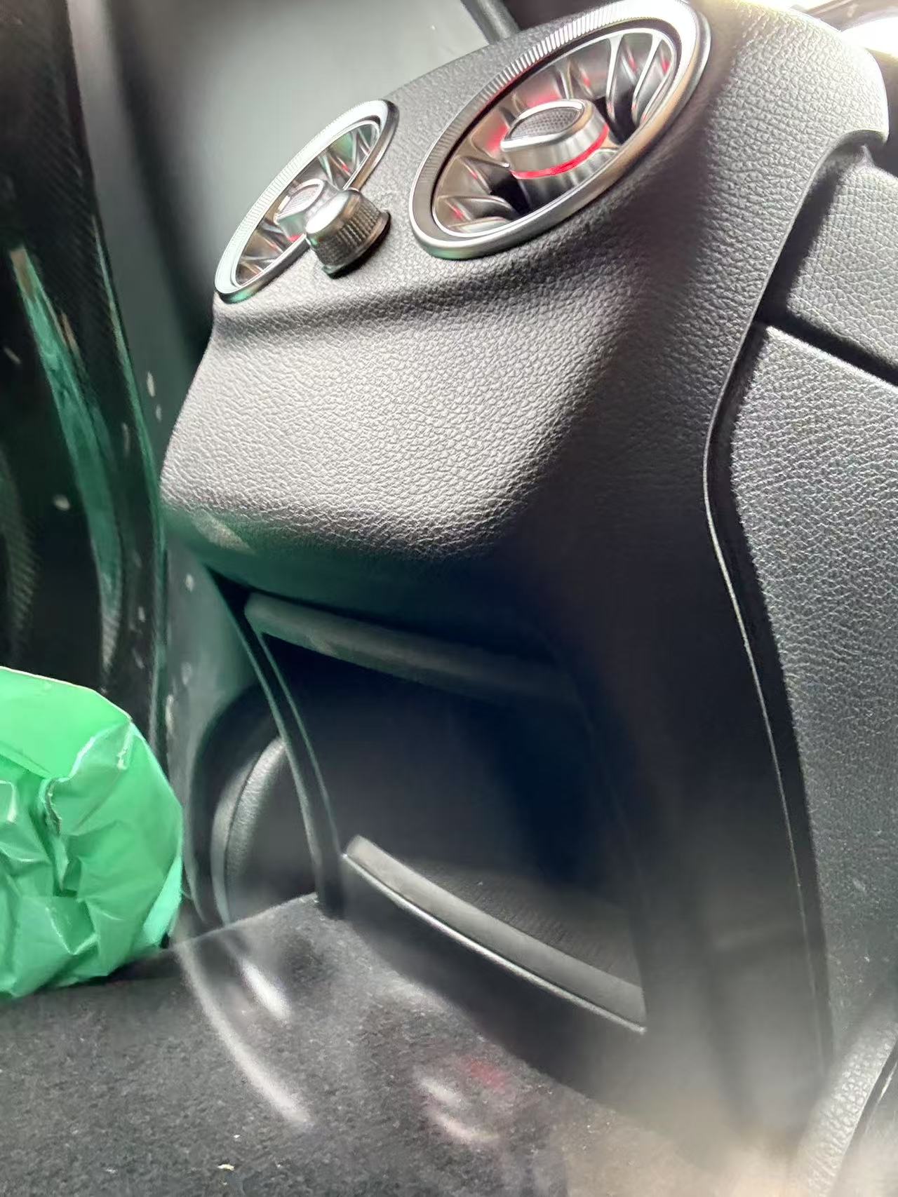 C63/S AMG W205 rear airvent lid