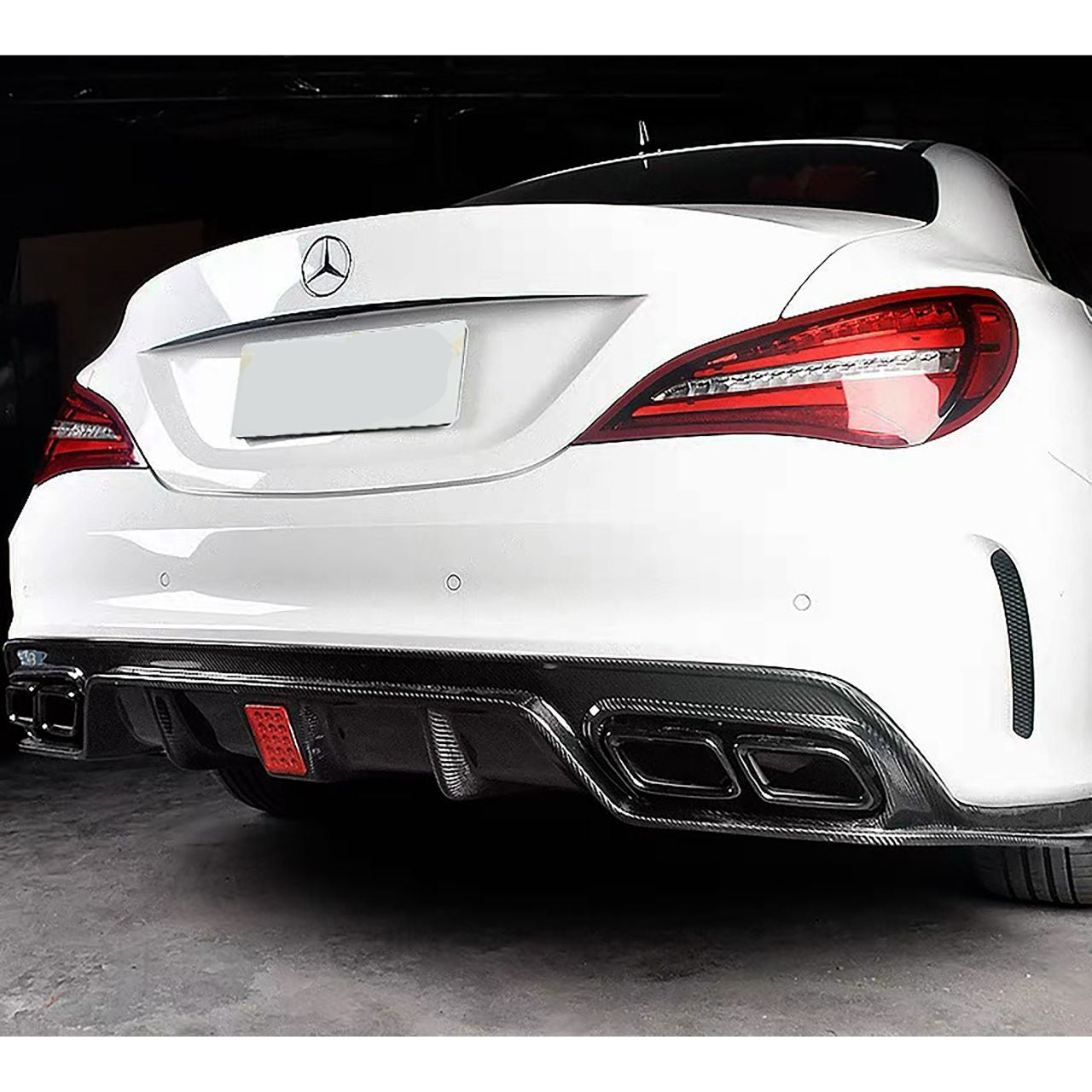 CLA45AMG carbon pakage