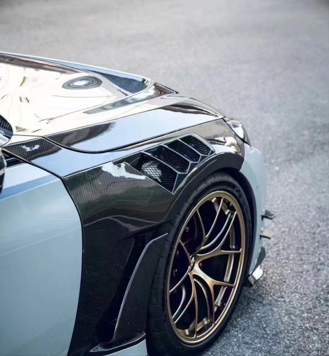 M2 G87 dry carbon fenders
