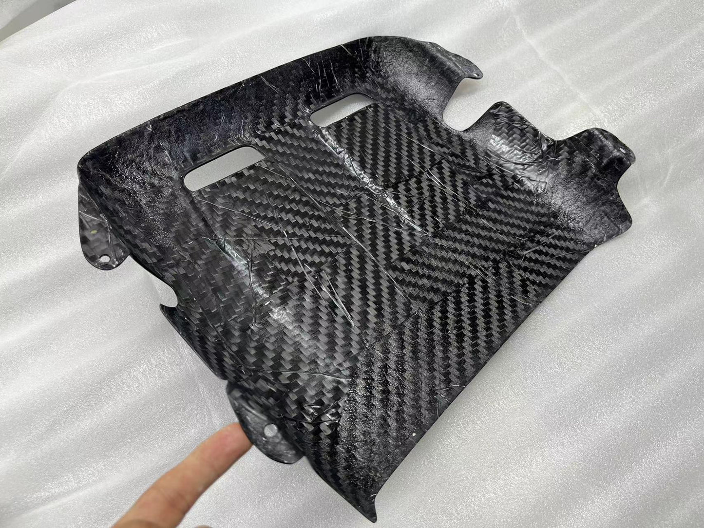 C63 AMG dry carbon turbo cover