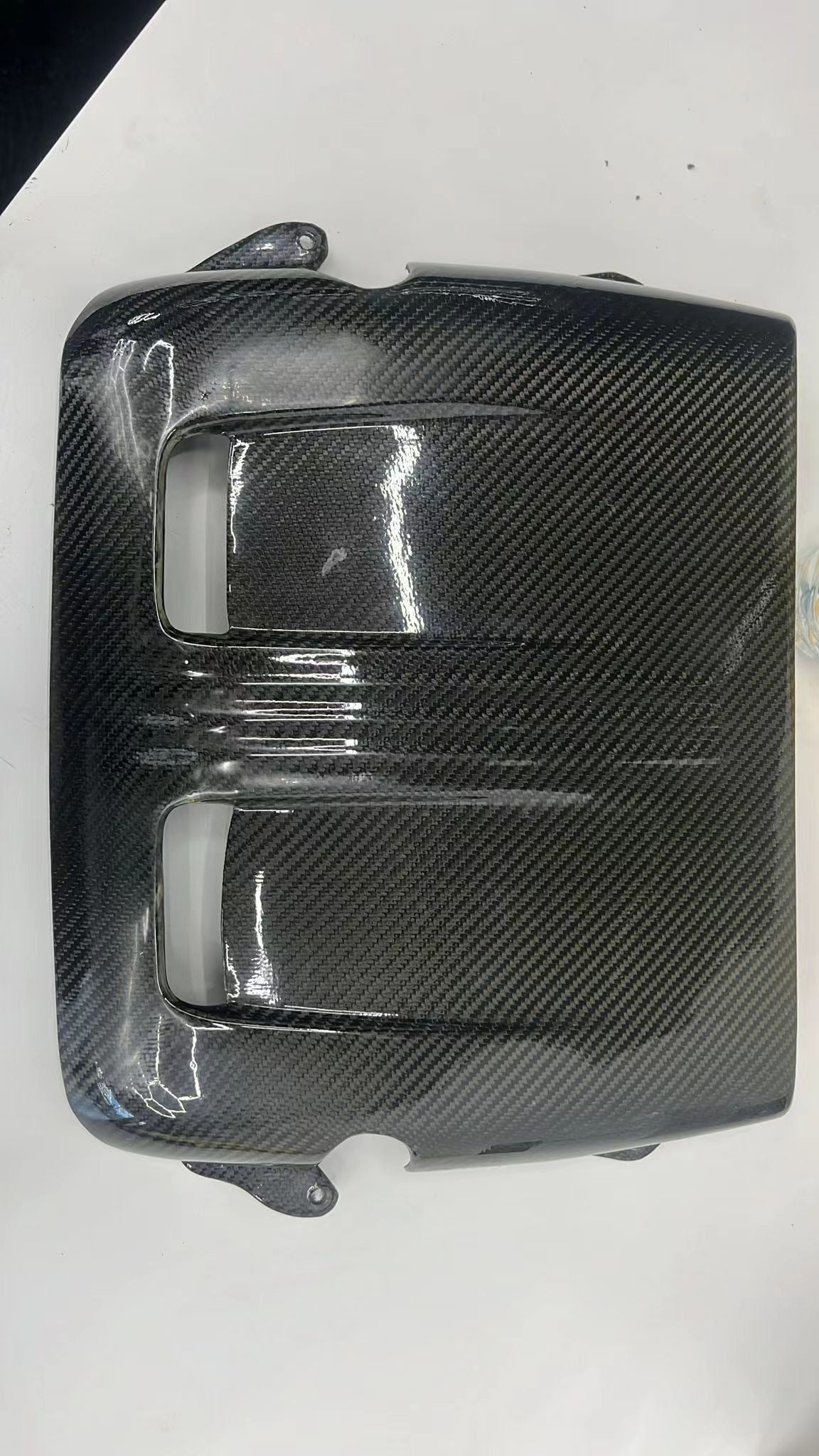 C63 AMG dry carbon turbo cover