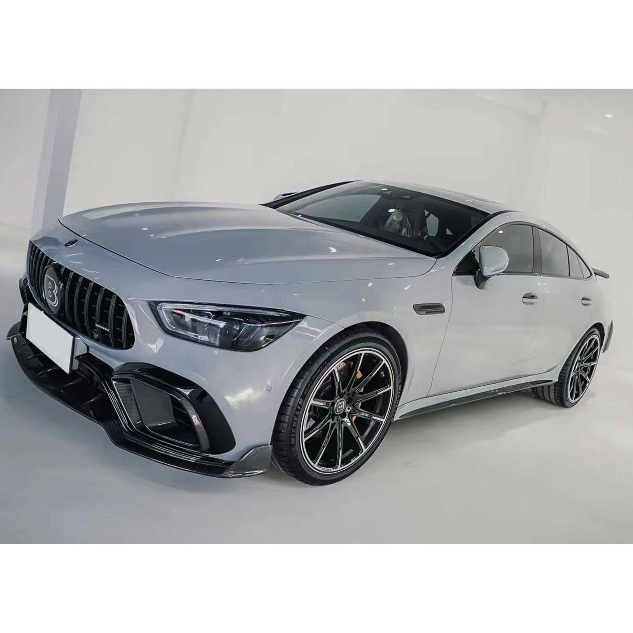 GT63S 4door Brabus style carbon pack