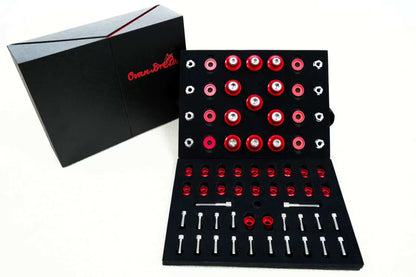 G8X M3/M4 carbon strutbar with engine bolts