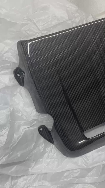 C63 AMG dry carbon turbo cover